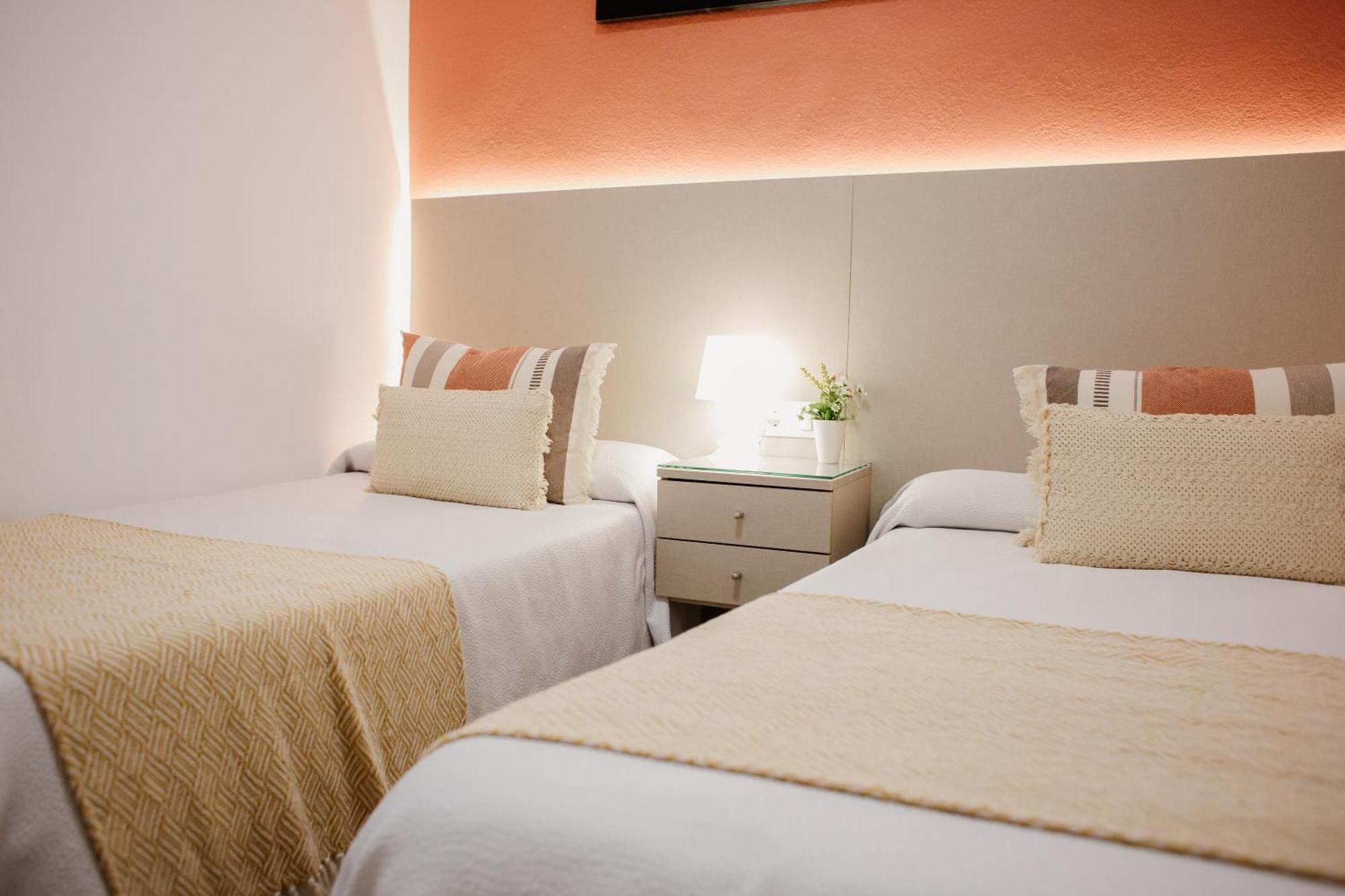 Apartamentos Turisticos Mastil 16 Málaga Exterior foto