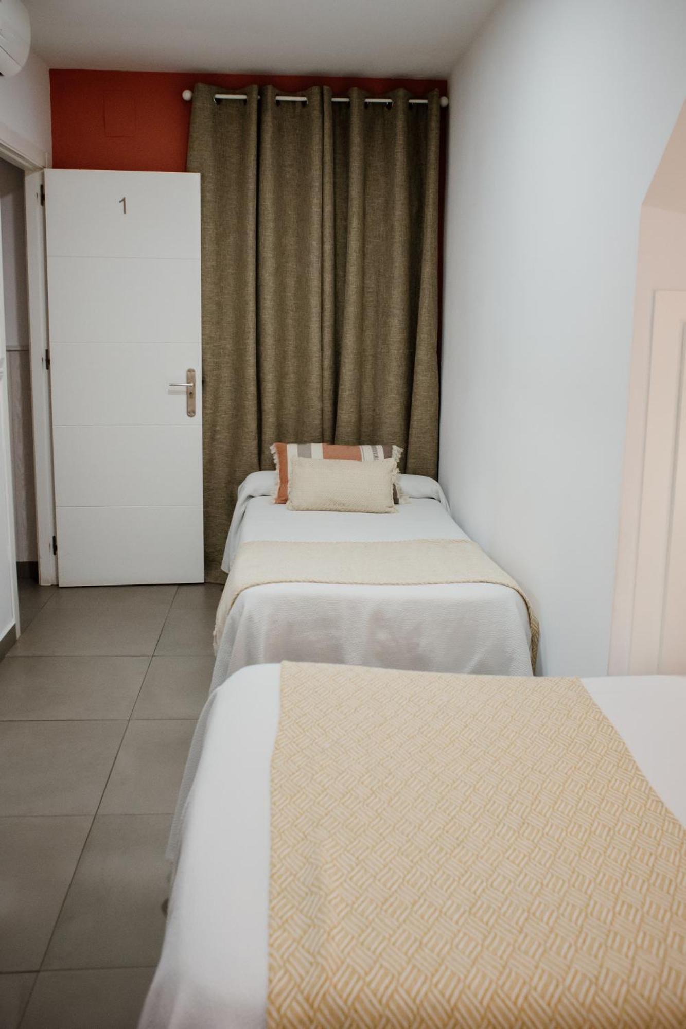 Apartamentos Turisticos Mastil 16 Málaga Exterior foto